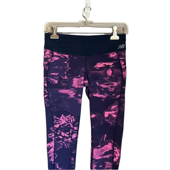 3 for $30! New balance colourful cropped leggings - Picture 2 of 12